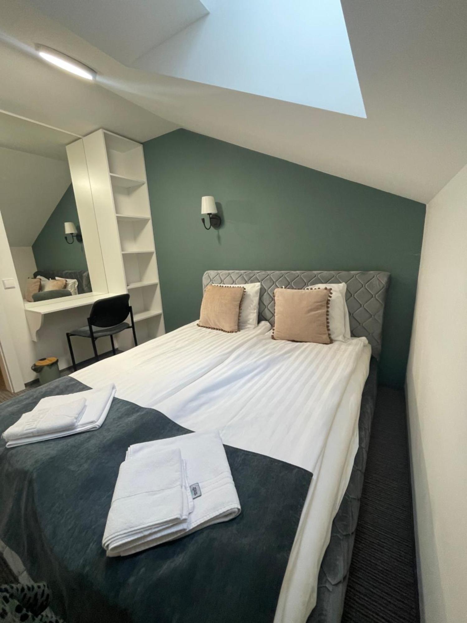 Apple Economy Hotel Κάουνας Εξωτερικό φωτογραφία